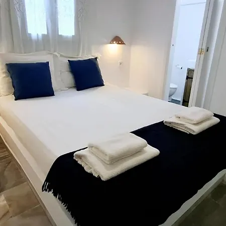 Cozy Island Blue Ornos (Mykonos)